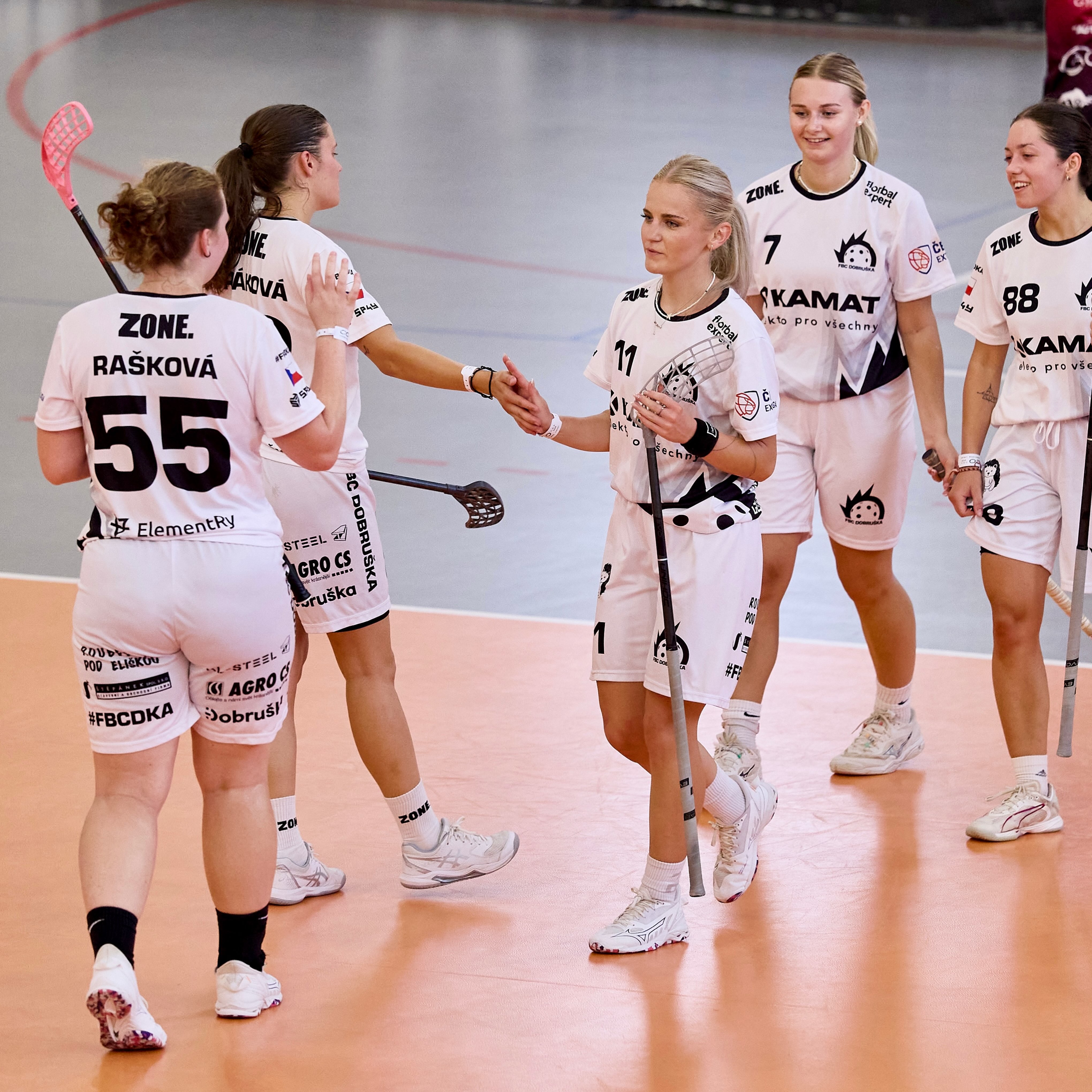 Czech Open 2026 🎗️

Letošní trunaj Floorball Czech Open 2026 jsme opět nastoupily v kategorii Pro 🥅 

Celkem jsme odehrály 5 zápasů: 💪

• FBC Dobruška x Sparta Praha 2:6 
• FBC Dobruška x FAT PIPE florbal Chodov  2:3 
• FBC Dobruška x UBR 2:2 
• FBC Dobruška x UHC Laupen Green 7:0 
• FBC Dobruška x FbŠ Bohemians 3:7".